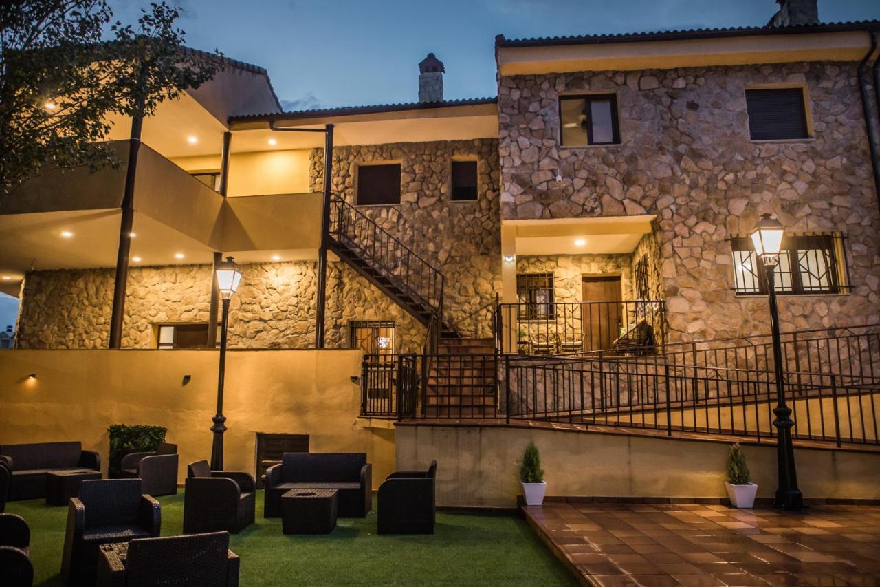 Villanueva de AvilaEl Encanto Del Alberche别墅 外观 照片