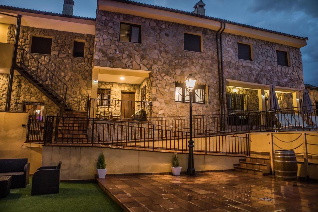 Villanueva de AvilaEl Encanto Del Alberche别墅 外观 照片